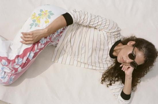  카린 긴팔 티셔츠 칼린 커프스 긴팔 상의 - CARLEEN