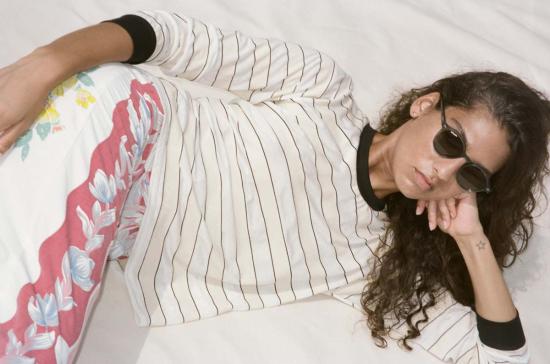  Carleen 긴팔 티셔츠 칼린 커프스 긴팔 상의