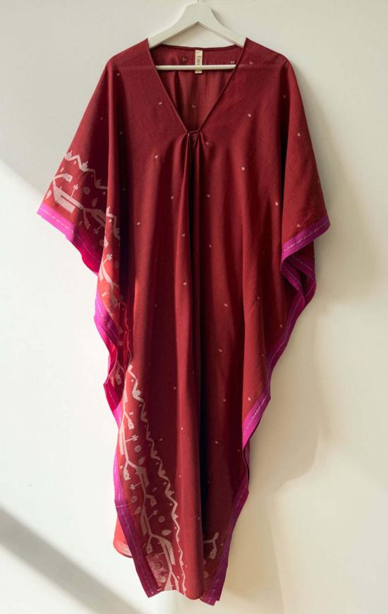  투 롱 원피스 핫핑크 테두리가 있는 빨간색 잠다니 카프탄 두 벌