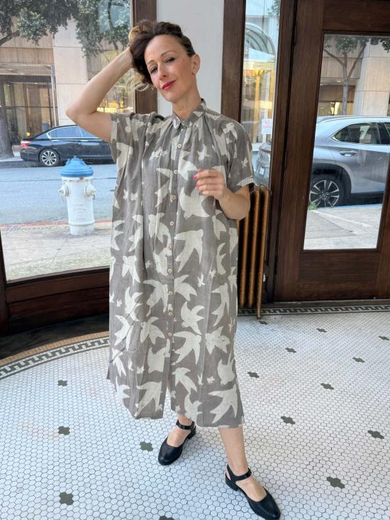  해피 프렌치 갱 롱 원피스 엘리스 드레스 그레이 프린트 리베르 바이 옴브르 클레어 드레스 - HAPPY FRENCH GANG