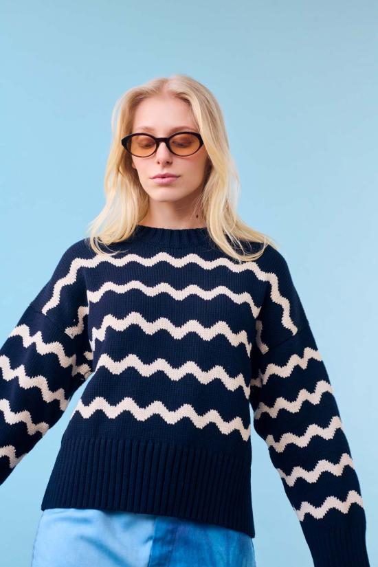  지지 니트웨어 스웨터 이슬라 웨이브 스트라이프 - GIGI KNITWEAR