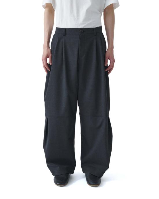  세이지 네이션 스트레이트 팬츠 트로피컬 울 더블 플리츠 주시 팬츠 차콜 - SAGE NATION