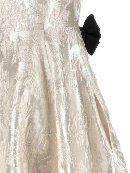 26SS 가니 새틴 클로케 보우 V넥 롱 드레스 A1030151135 White - GANNI