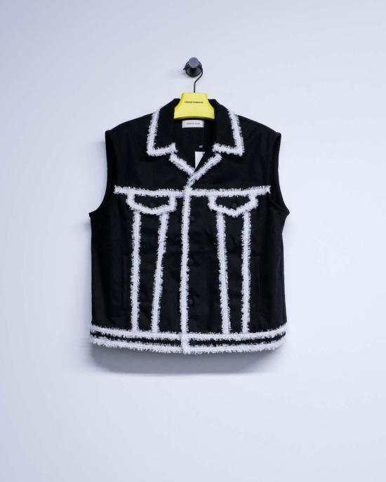  어니스트 더블유 베이커 데님 자켓 어니스트 W. 베이커 오가닉 데님 트림 슬리브리스 데님 재킷 블랙 - ERNEST W. BAKER