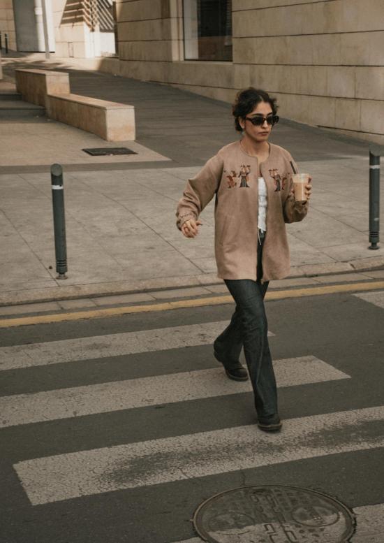  Deerah 자켓 디라 라떼 베이지 자수 스웨이드 재킷 (베이지) - OTHER BRANDS