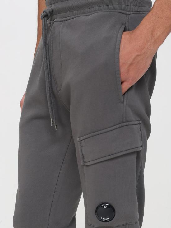 26SS 씨피 컴퍼니 트레이닝/조거 팬츠 20CMSP067A110044R 921 Grey - C.P. COMPANY