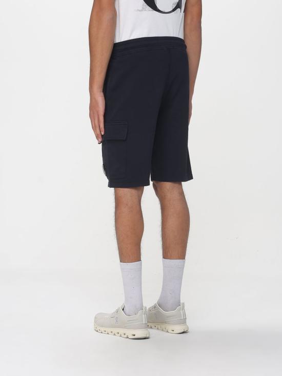 26SS 씨피 컴퍼니 라이트 플리스 카고 렌즈 스웨트쇼츠 RCCMSB704A002246G 888 Blue - C.P. COMPANY