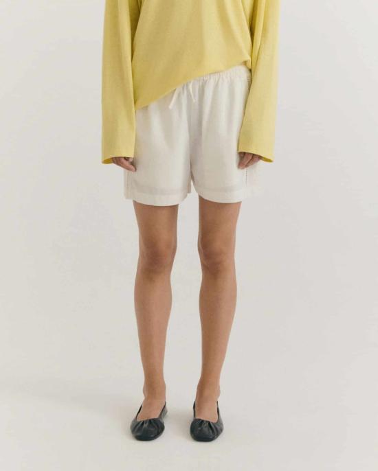  띵킹 뮤 숏팬츠 씽킹 무 제라니오 쇼츠 화이트