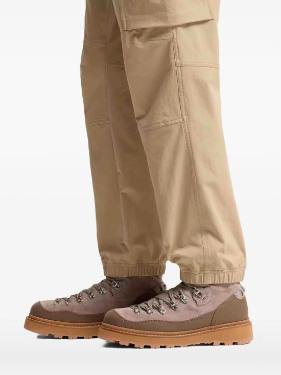 26SS 몽클레어 스트레이트 팬츠 L10972A00004597ED 204 STONE - MONCLER