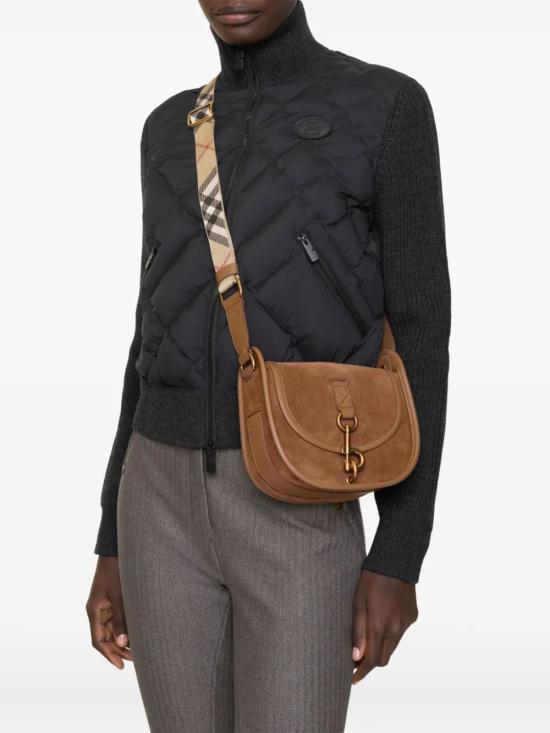 26SS 버버리 미니 B 클립 메신저 백 8120200121390 A3819 HAZEL - BURBERRY