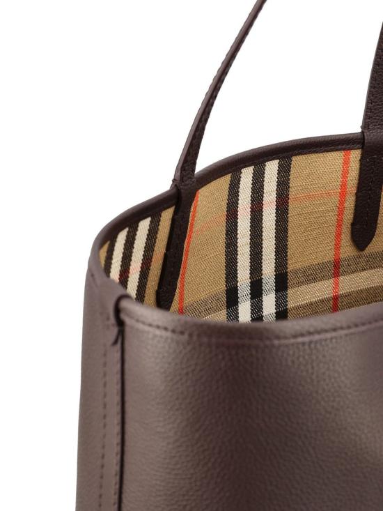 26SS 버버리 토트백 8119616164126 C1762 PEATSAND - BURBERRY