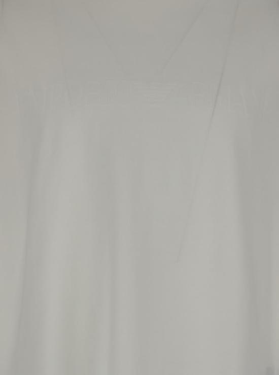  엠포리오 아르마니 반팔 티셔츠 크루넥 티셔츠 (앞면에 로고 자수) 화이트 - EMPORIO ARMANI