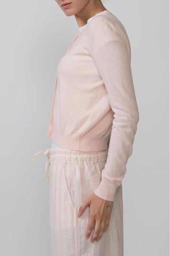  에콰멘테 가디건 Aequamente 슬림 카디건 Rosa - AEQUAMENTE