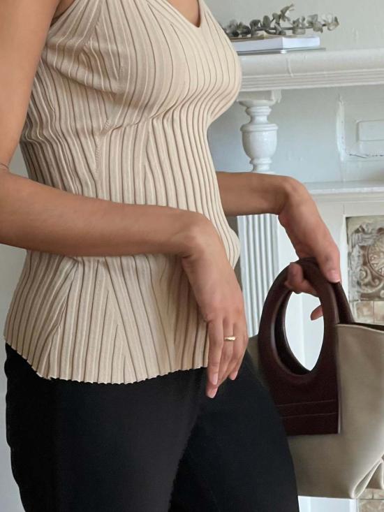  로데브예 민소매 티셔츠 로데비에르 V넥 골지 탱크탑 - RODEBJER