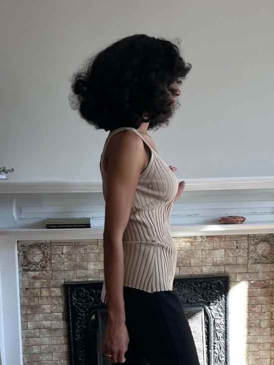  로데브예 민소매 티셔츠 로데비에르 V넥 골지 탱크탑 - RODEBJER