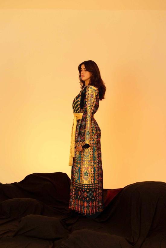  Deerah 와이드 벨트 디라 네이비 앤 골드 전통 팔레스타인 토브 - DEERAH