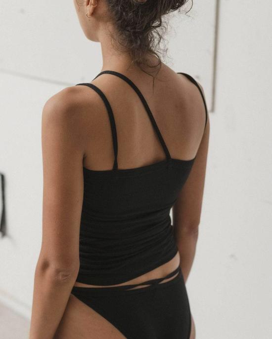  베이스레인지 민소매 티셔츠 니다 탱크 블랙 - BASERANGE