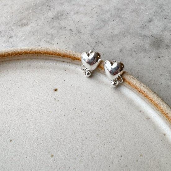  Alma Mercantile 이어링 알마 머천타일 하트 모양 스터드 귀걸이 (실버)