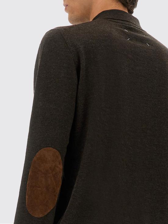25FW 마르지엘라 엘보 패치 폴로 니트 S50GL0061M13098 144M Brown - MAISON MARGIELA