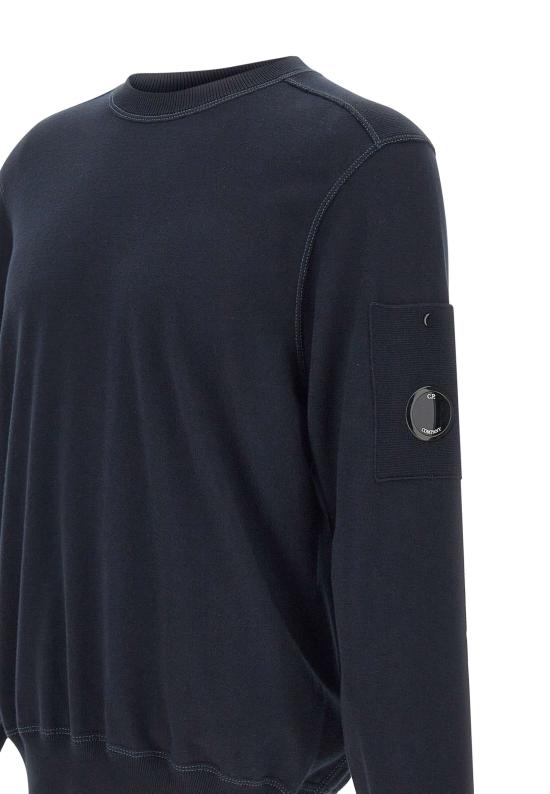 26SS 씨피 컴퍼니 코튼 씨 아일랜드 크루넥 렌즈 스웨터 20CMKN102A 110560A888 Blue - C.P. COMPANY