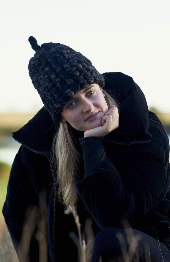  Mischa Lampert 모자 미샤 램퍼트 스토어 블렌드 스파클 닙 비니 블랙 카본