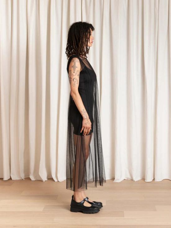  알리 골든 롱 원피스 플리츠 메시 하이넥 드레스 - ALI GOLDEN