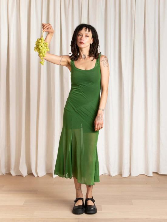 알리 골든 롱 원피스 탱크 드레스, 비대칭 밑단 드레스, 그래스 그린 색상 - ALI GOLDEN