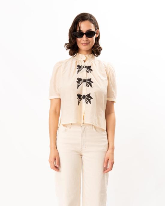  알릭스 오브 보헤미아 탑 윈 블랙 타이 셔츠 오프 화이트