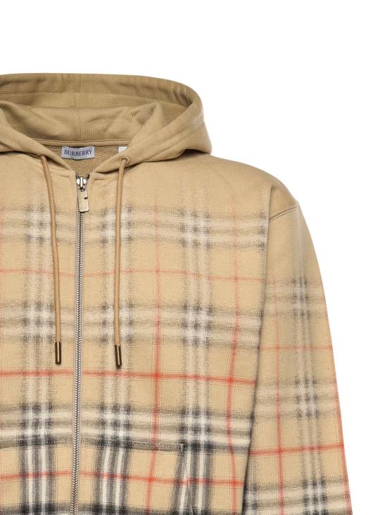  버버리 긴팔 티셔츠 그라데이션 체크 코튼 스웨트셔츠 샌드 베이지 - BURBERRY