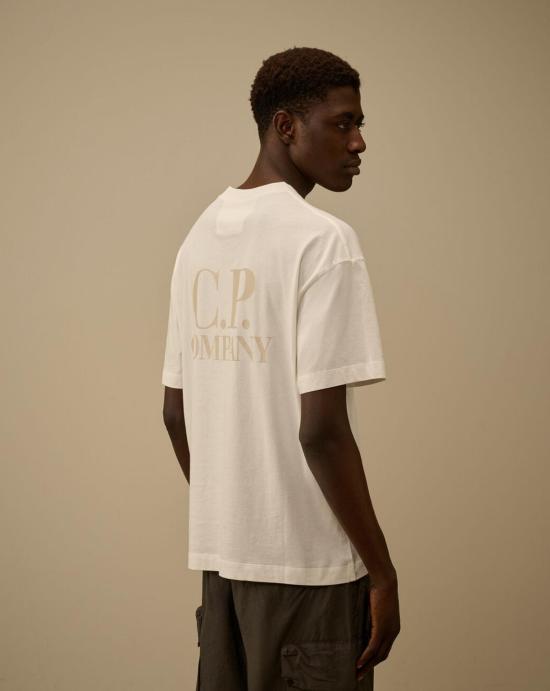 26SS 씨피 컴퍼니 30/1 저지 숏슬리브 로고 티셔츠 20CMTS086A005100W 103 GAUZE WHITE - C.P. COMPANY