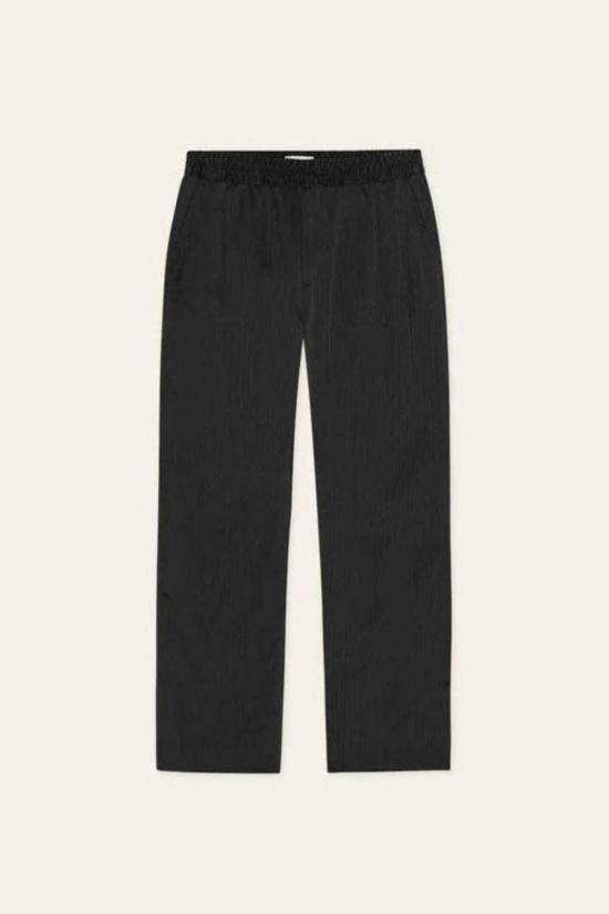  레듀 스트레이트 팬츠 Les Deux Houston Plisse  블랙