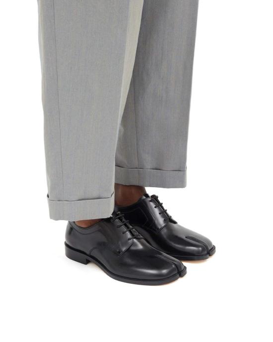  마르지엘라 드레스 슈즈 메종  타비 레이스업 더비 슈즈 블랙 - MAISON MARGIELA