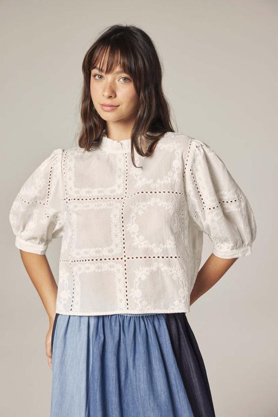  아멘테 블라우스 퍼프 슬리브 타이백 탑 화이트 - AMENTE