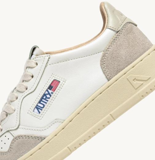 26FW 오트리 메달리스트 로우 레더 스니커즈 AULWLS 14 LEAT SUEDE WHT PELIC - AUTRY