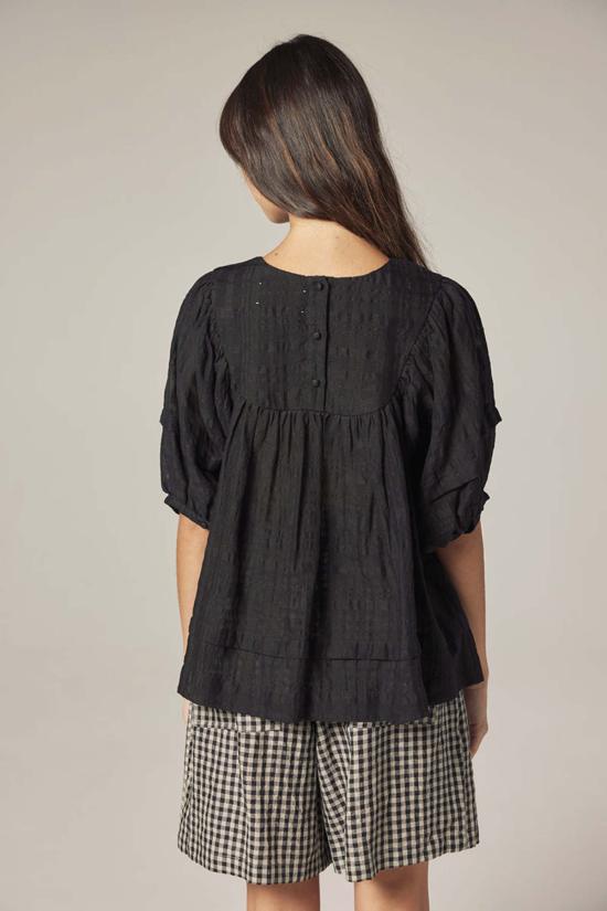  아멘테 블라우스 퍼프 슬리브 요크 탑 블랙 - AMENTE