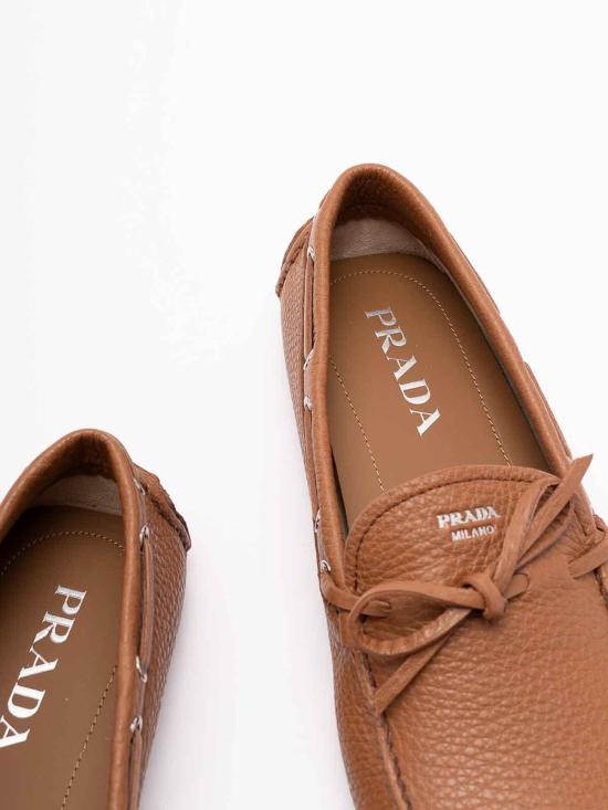 26SS 프라다 레더 드라이빙 슈 2DD190020FU00FF0046 - PRADA