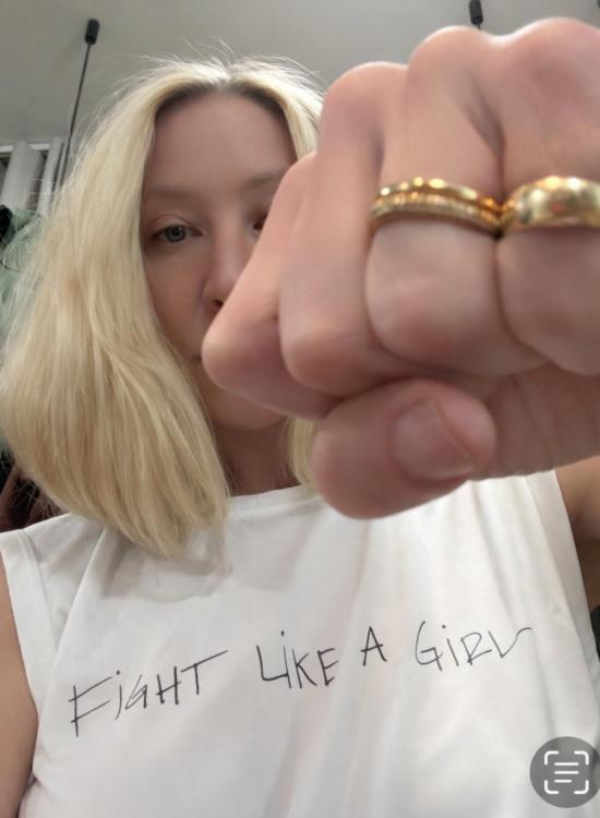  Meg 반팔 티셔츠 메그 파이트 라이크 어 걸 머슬 티