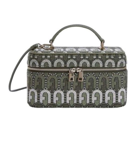  훌라 지갑 WE00500BX19502503S Grey