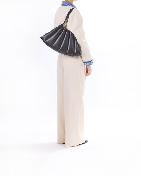 26SS 더모아레 숄더백 261WTMC00OO VF0303A NERO - THEMOIRE