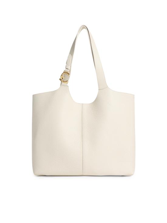 26SS 코치넬리 숄더백 E1SHA110101 N17 PEARL