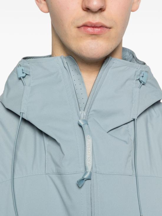 26SS 씨피 컴퍼니 프로텍 렌즈 후드 자켓 20CMOW011A110264A809 SKY BLUE DOM - C.P. COMPANY