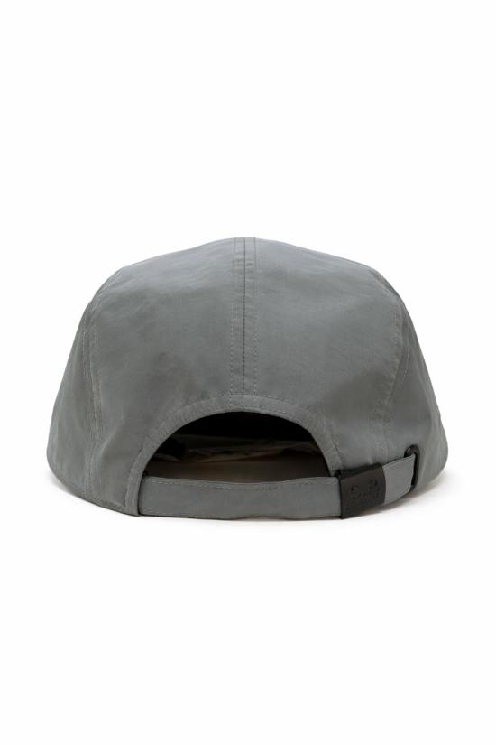 26SS 씨피 컴퍼니 모자 20CMAC047A110545A 809 Clear Blue - C.P. COMPANY