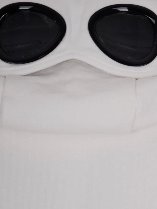 26SS 씨피 컴퍼니 다이애그널 레이즈드 플리스 고글 스웨트셔츠 RCCMSS715A005086W 103 White - C.P. COMPANY