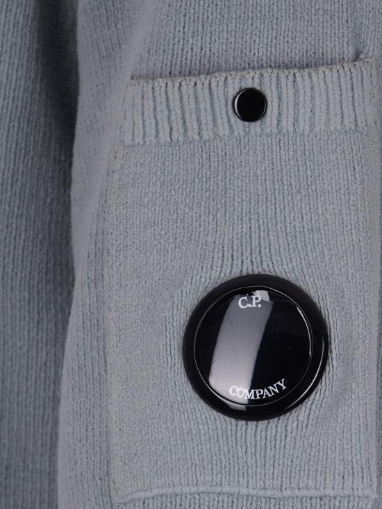 26SS 씨피 컴퍼니 코튼 셔닐 크루넥 렌즈 스웨터 20CMKN117A005687G 809 Sky - C.P. COMPANY