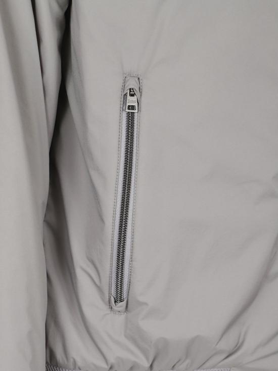 26SS 에르노 에코에이지 하이 카라 봄버 자켓 GI000414U12456Z9406 Grey - HERNO