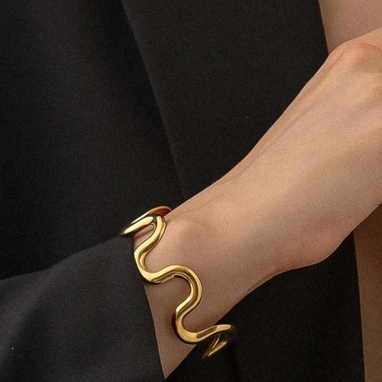  Flânerie 팔찌 플라네리 펠릭스 웨이브 커프 18k 골드 - OTHER BRANDS