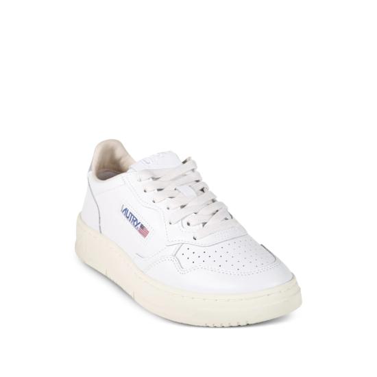 26SS 오트리 메달리스트 로우 스니커즈 AULW TB02 WHITE