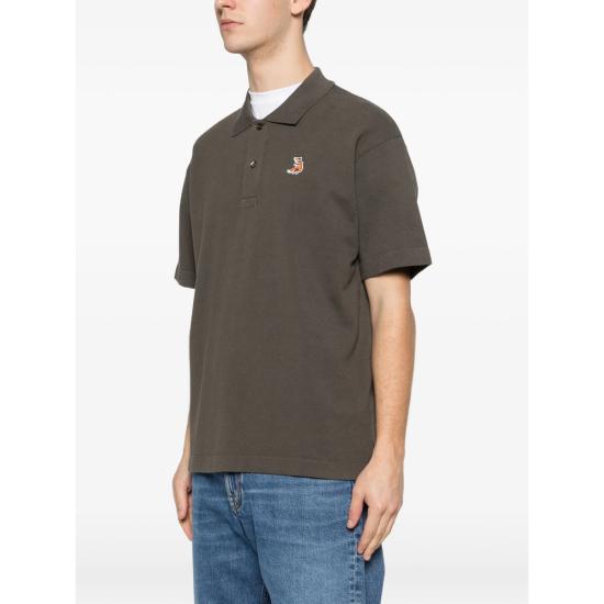 26SS 메종키츠네 폴로 티셔츠 QM00201KP0001 BELUG BROWN - MAISON KITSUNE
