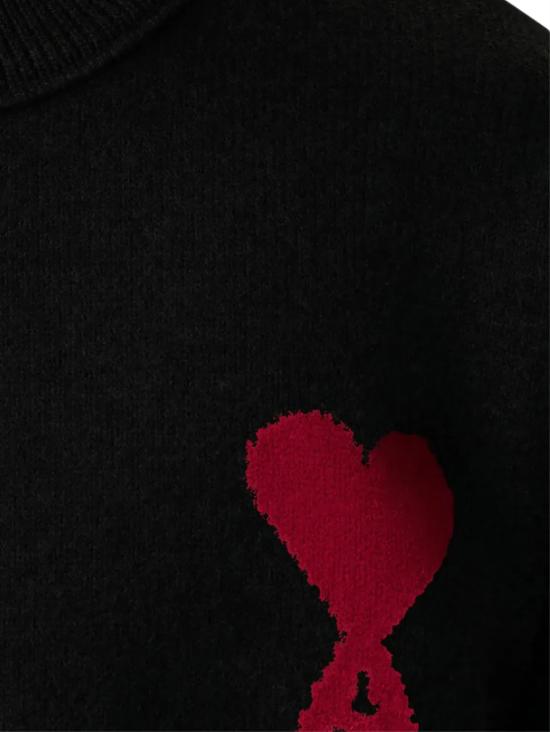 26SS 아미 빅 하트 울 크루넥 스웨터 UKS838 018009 Noir rouge - AMI