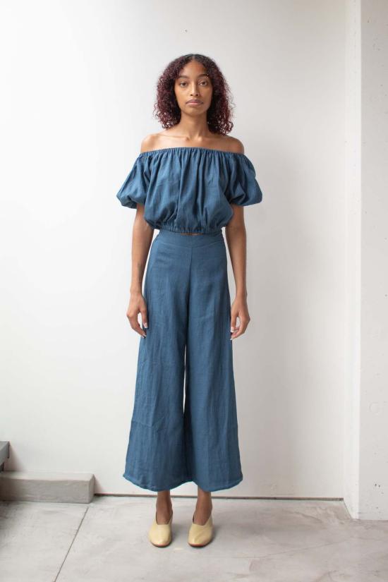  앳 던 민소매 티셔츠 새벽에. 크롭탑 - AT DAWN.